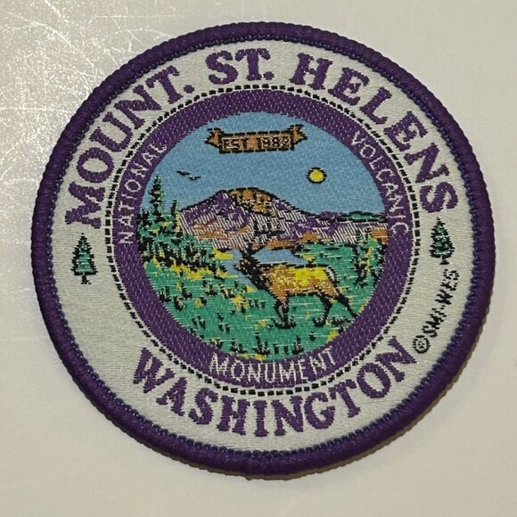 Mount St. Helens Monument Washington Cloth Patch UNUSED - Picture 1 of 3